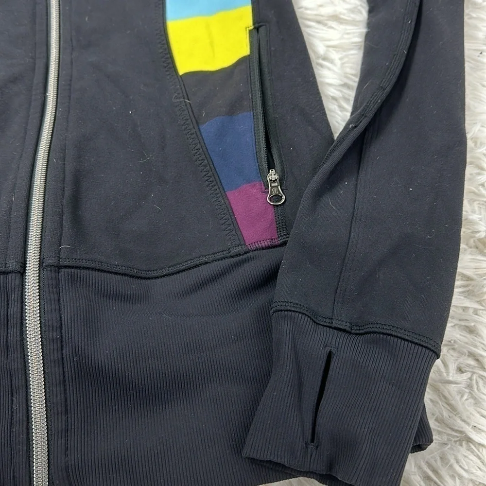 Lululemon Nice Asana Jacket Black / Pow Stripe Split Pea